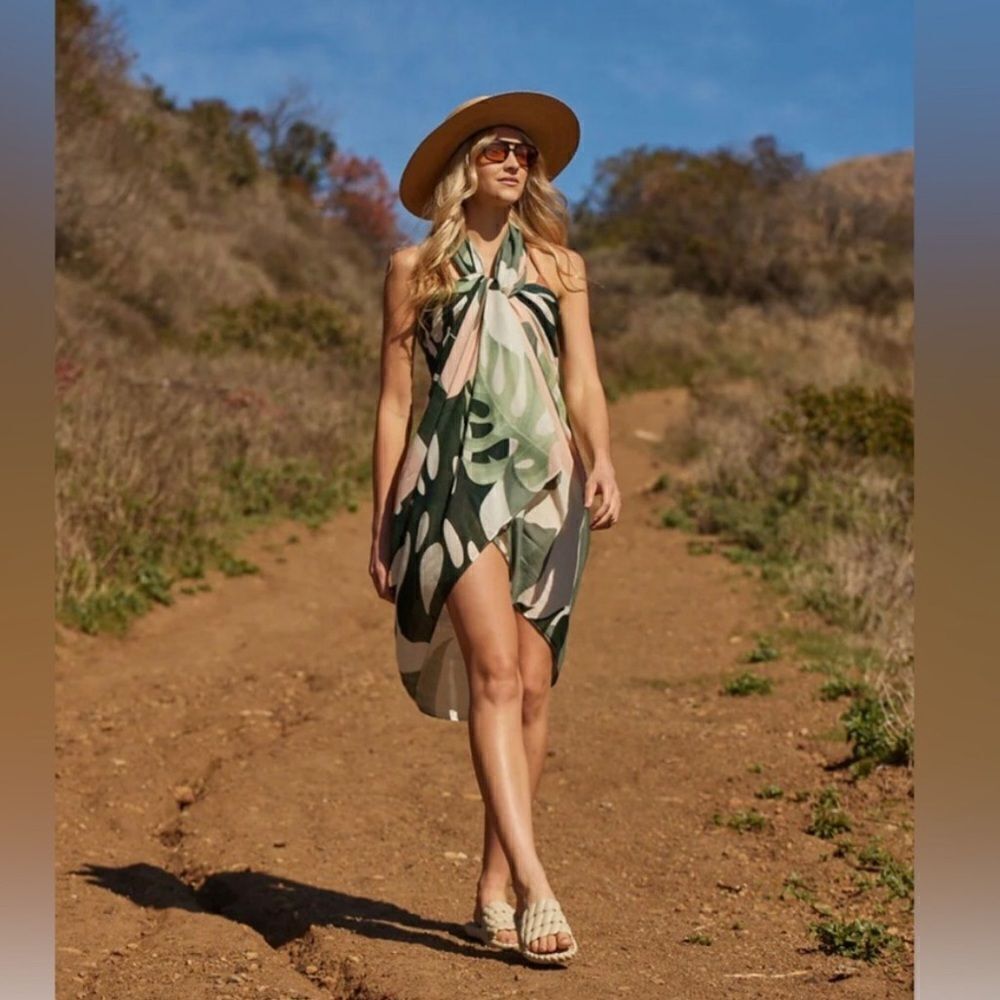 Virginia Wolf Tropical Wrap - NWT